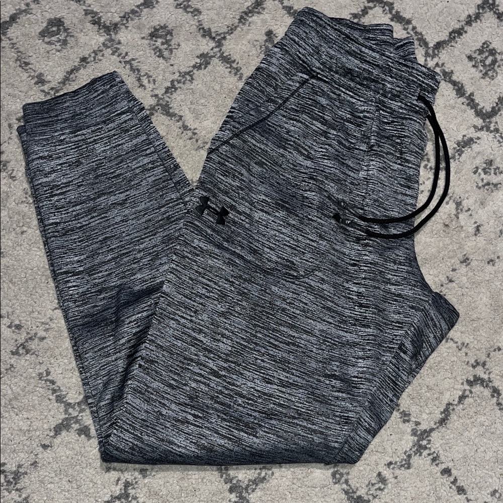 Women’s UA joggers